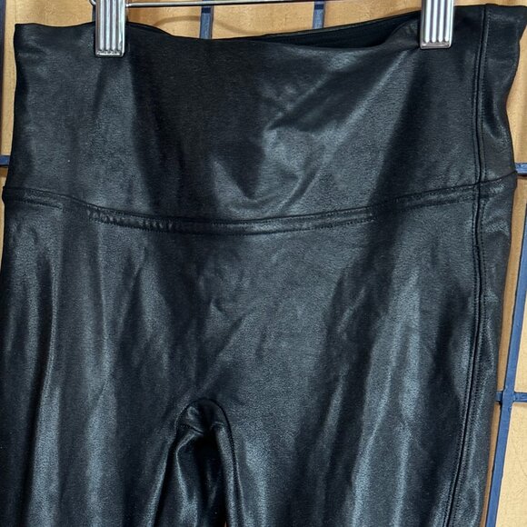 Spanx Faux Leather Leggings Black Size Small Petite SP Authentic EUC - Picture 4 of 6